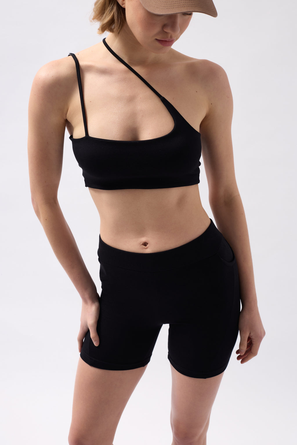 Çapraz Askı Spor Sütyeni